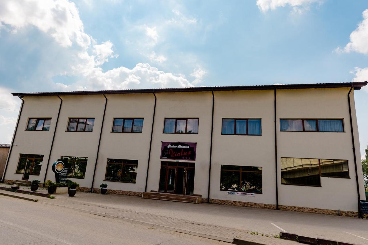 Pensiunea Vialux Bacău Buitenkant foto